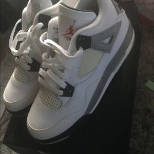 Jordan retro 4 brand new never worn